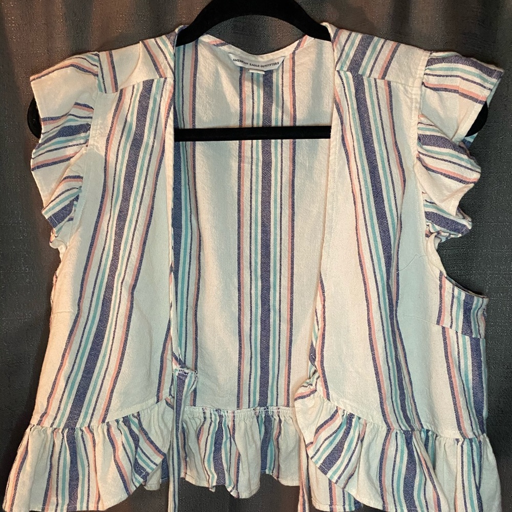 ⭐️ SOLD ⭐️ American Eagle White Crop Cardigan